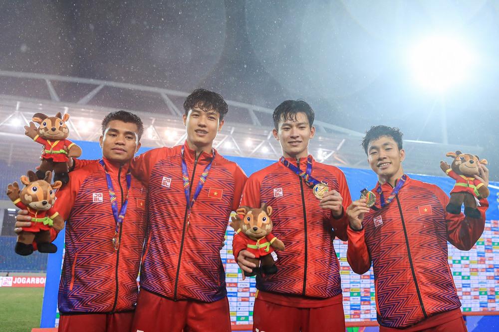 Sau chiến tích SEA Games, thầy Park vẫn còn món nợ lớn phải đòi bằng được từ người Thái - Ảnh 2. Sau chiến tích SEA Games, thầy Park vẫn còn món nợ lớn phải đòi bằng được từ người Thái - Ảnh 2.