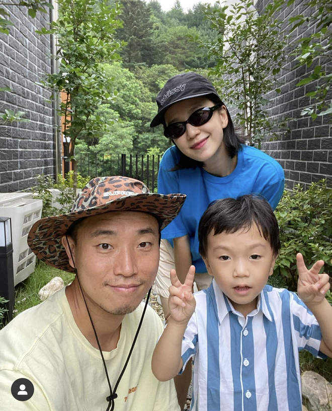 Kang Gary sau 6 năm rời Running Man: Ra nhạc nhỏ giọt, thành người đàn ông của gia đình - Ảnh 11. Kang Gary sau 6 năm rời Running Man: Ra nhạc nhỏ giọt, thành người đàn ông của gia đình - Ảnh 11.