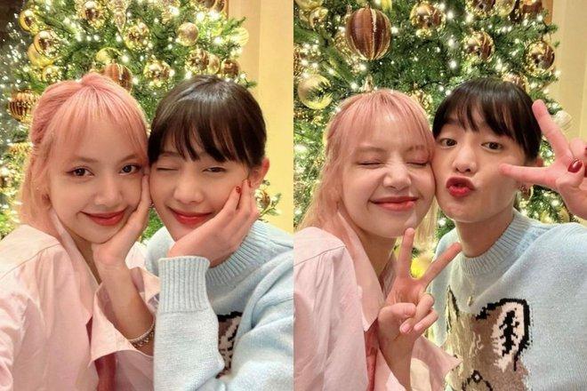 4 sao Hàn được gọi là thánh ngoại giao: Lisa quen từ idol đến hoàng tộc, V (BTS) thân mật với cả Olivia Rodrigo - Lady Gaga - Ảnh 3. 4 sao Hàn được gọi là thánh ngoại giao: Lisa quen từ idol đến hoàng tộc, V (BTS) thân mật với cả Olivia Rodrigo - Lady Gaga - Ảnh 3.