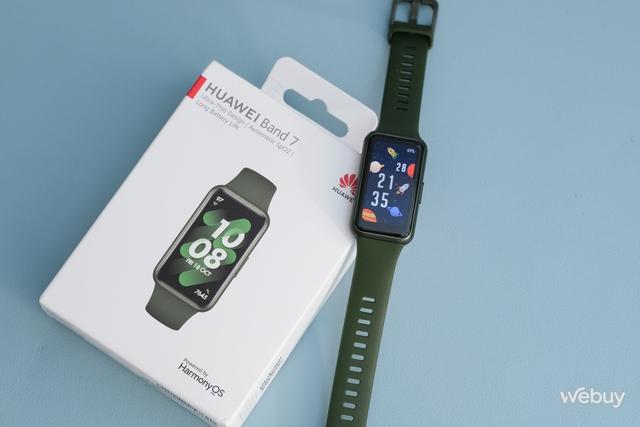 Đánh giá nhanh Huawei Band 7: Ba lý do khiến đây là chiếc smartband đáng mua nhất hiện tại - Ảnh 1.