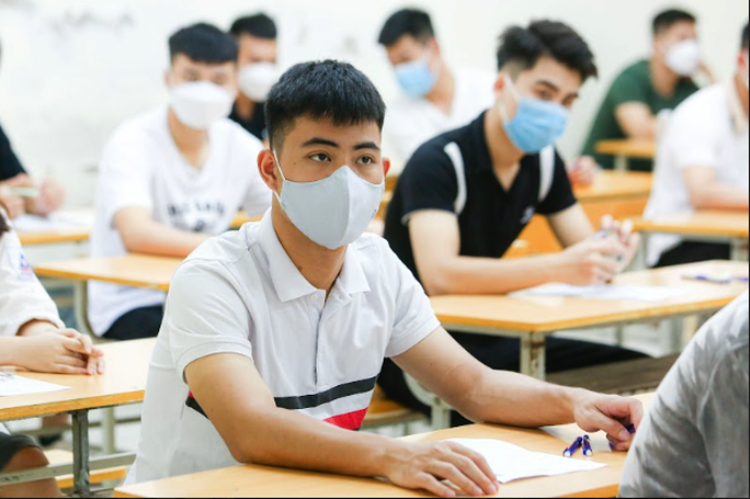 Khoảng 38 câu đầu trong đề thi môn Toán là các câu hỏi dễ ăn điểm, vì vậy, các thí sinh cần làm bài một cách cẩn thận và chính xác nhất.