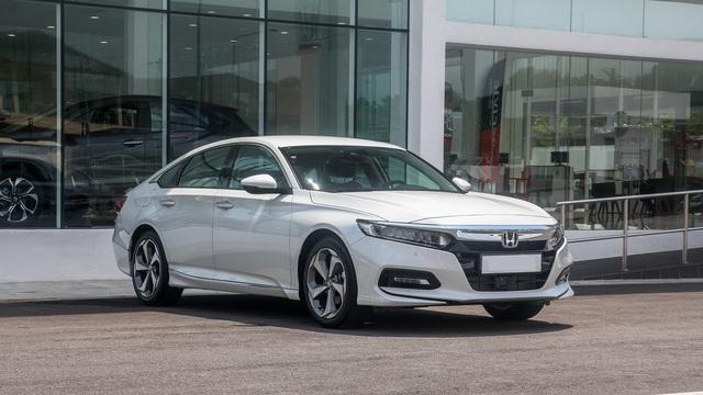 Đại lý xả kho Honda Accord đời 2020: Giảm cao nhất 270 triệu đồng, ngang Toyota Camry bản tiêu chuẩn - Ảnh 2.