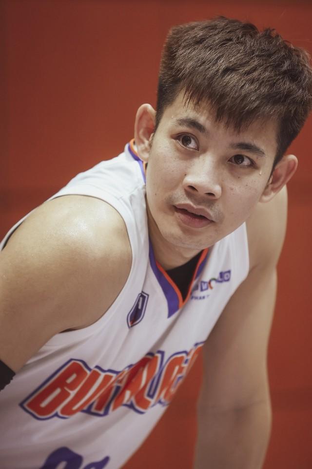 Nguyễn Đường Quang Anh của Hanoi Buffaloes: Vừa học thạc sĩ vừa thi đấu bóng rổ - Ảnh 1. Nguyễn Đường Quang Anh của Hanoi Buffaloes: Vừa học thạc sĩ vừa thi đấu bóng rổ - Ảnh 1.