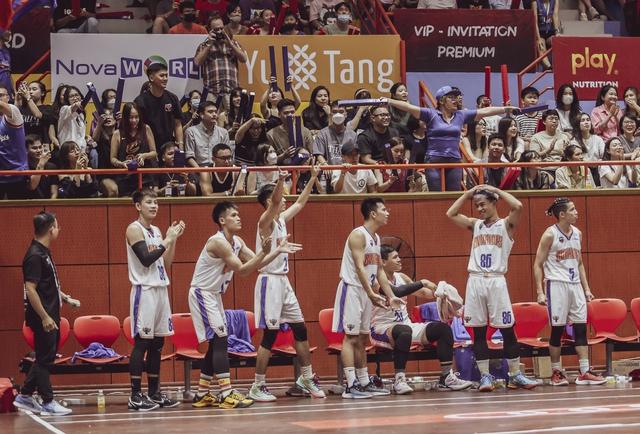 Nguyễn Đường Quang Anh của Hanoi Buffaloes: Vừa học thạc sĩ vừa thi đấu bóng rổ - Ảnh 5. Nguyễn Đường Quang Anh của Hanoi Buffaloes: Vừa học thạc sĩ vừa thi đấu bóng rổ - Ảnh 5.