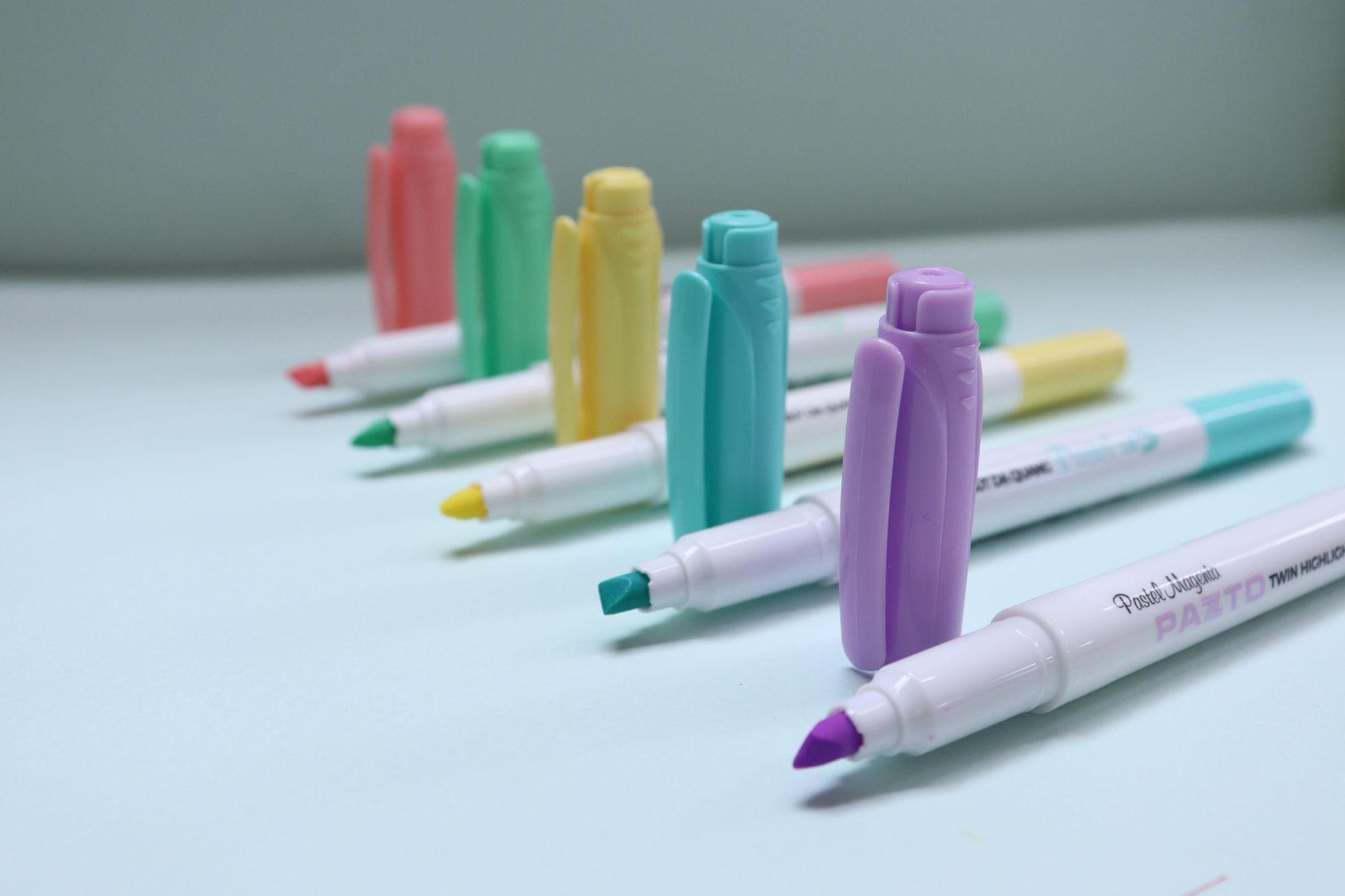 Giới trẻ "xôn xao" trước dòng bút PAZTO của Thiên Long: Ấn tượng từ thiết kế đến chất lượng - Ảnh 3. Giới trẻ "xôn xao" trước dòng bút PAZTO của Thiên Long: Ấn tượng từ thiết kế đến chất lượng - Ảnh 3.