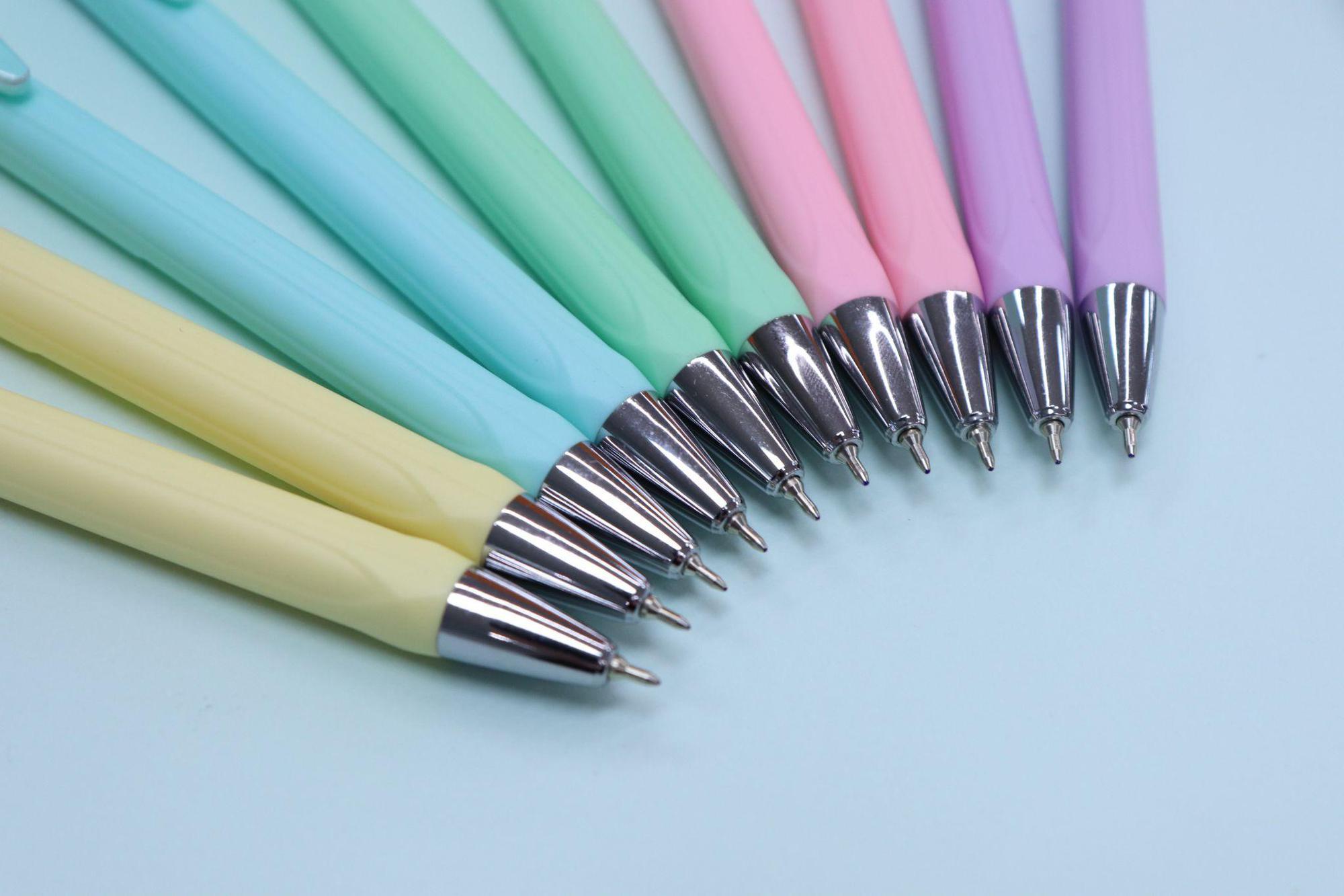 Giới trẻ "xôn xao" trước dòng bút PAZTO của Thiên Long: Ấn tượng từ thiết kế đến chất lượng - Ảnh 2. Giới trẻ "xôn xao" trước dòng bút PAZTO của Thiên Long: Ấn tượng từ thiết kế đến chất lượng - Ảnh 2.