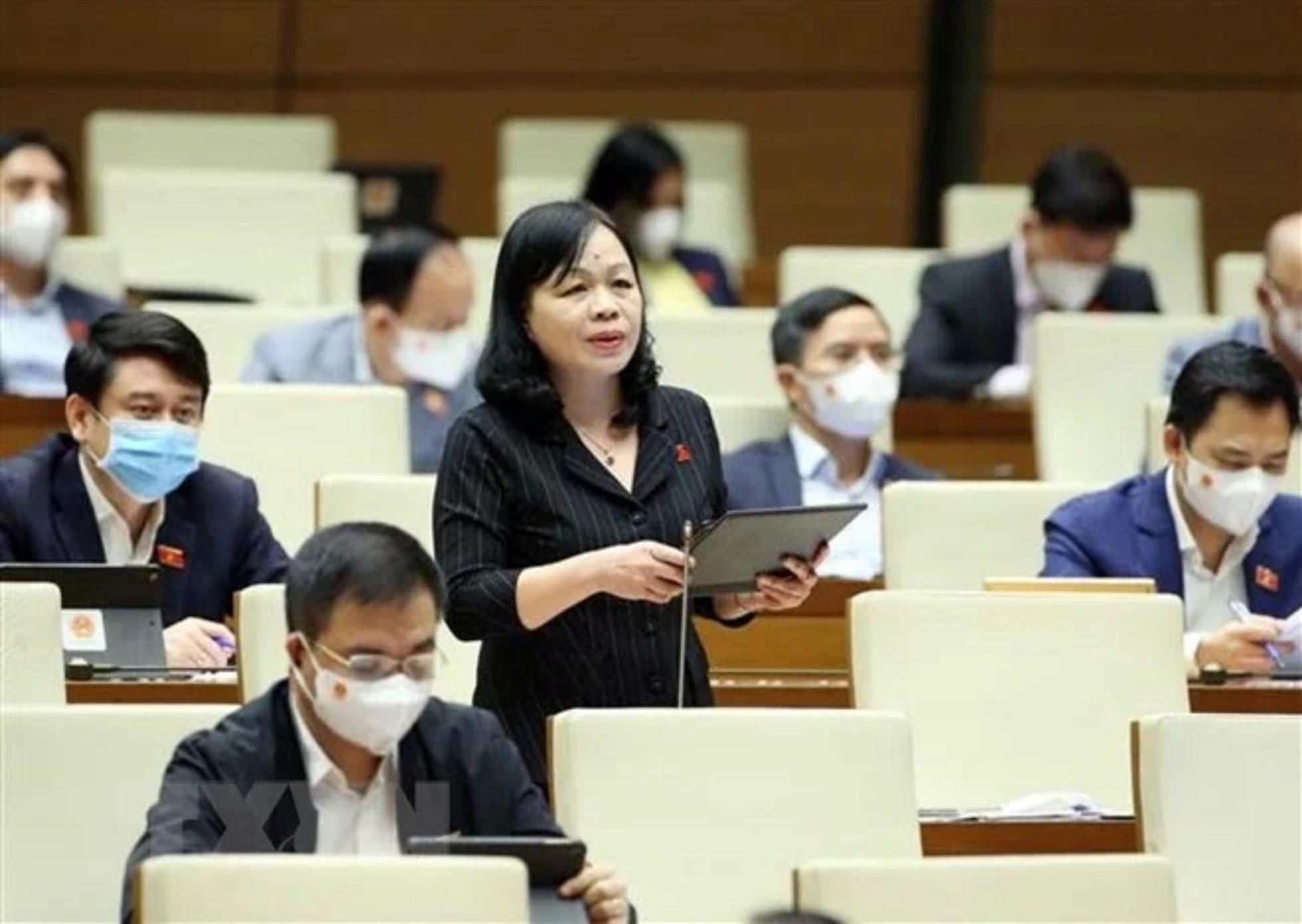 Lương công chức, viên chức: Mẹ giáo viên lương không đủ nuôi con