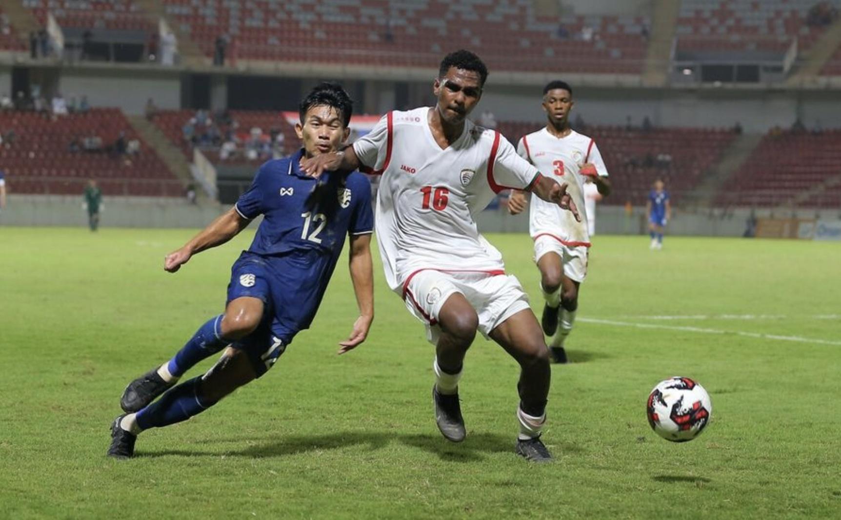 U20 Thái Lan nín thở chờ cơ hội vào vòng chung kết U20 châu Á sau trận thua 0-1 Oman. Ảnh: AFC.