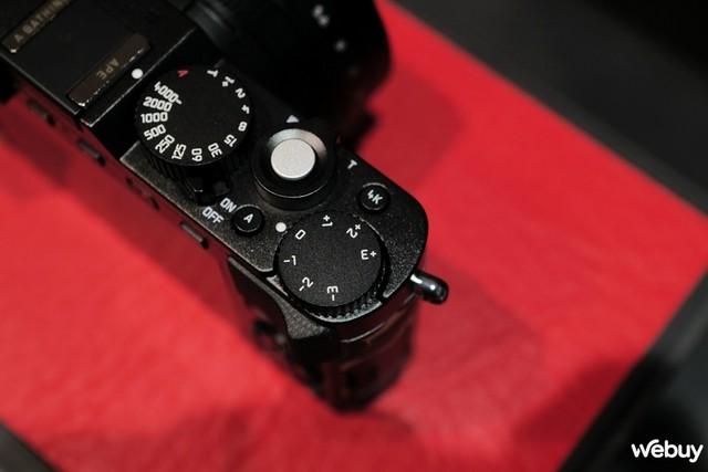 Trên tay Leica D-Lux 7 phiên bản đặc biệt "A Bathing Ape x Stash": - Ảnh 10.