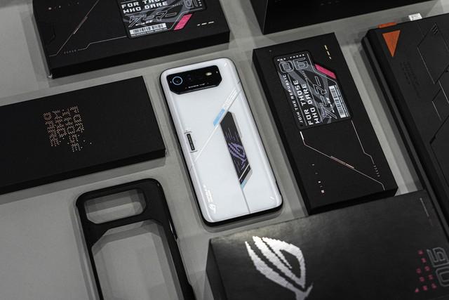 ROG Phone 6 lên kệ tại Việt Nam, giá 21.9 triệu đồng - Ảnh 1.