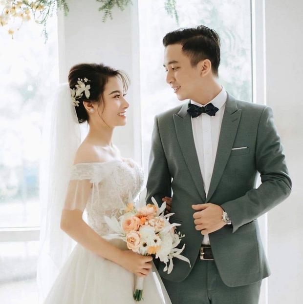 Sao nhí điển trai của Hoa Cỏ May sau hơn 20 năm: Không còn diễn xuất, viên mãn với cuộc sống - Ảnh 8. Sao nhí điển trai của Hoa Cỏ May sau hơn 20 năm: Không còn diễn xuất, viên mãn với cuộc sống - Ảnh 8.