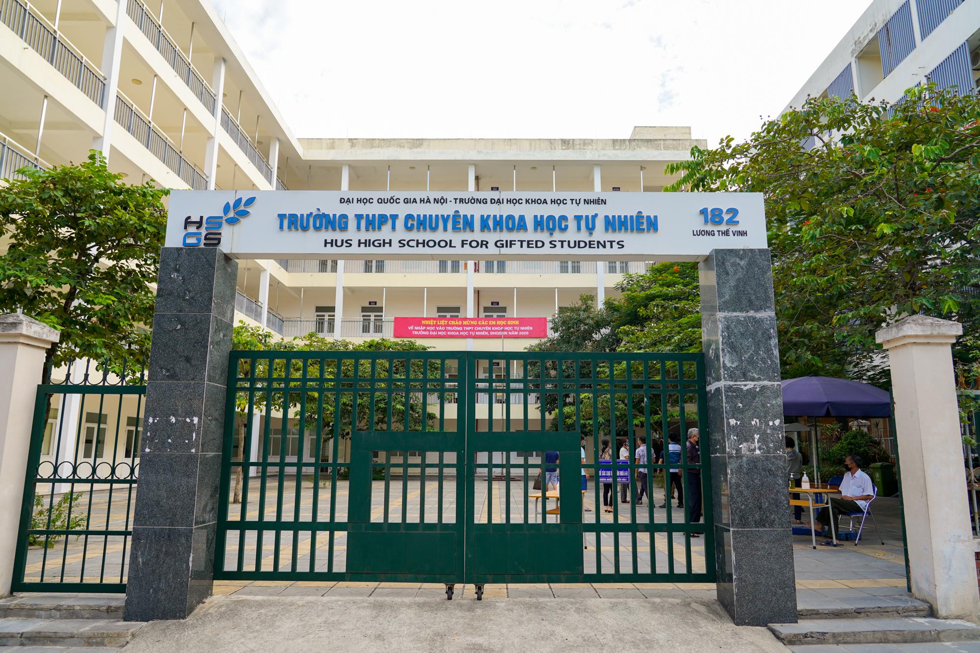 Trường đại học Khoa học cơ bản, 66 năm truyền thống ở Hà Nội  - Ảnh 13.