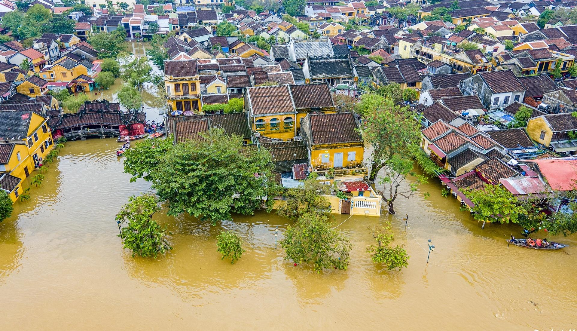 mua lu mien Trung anh 2