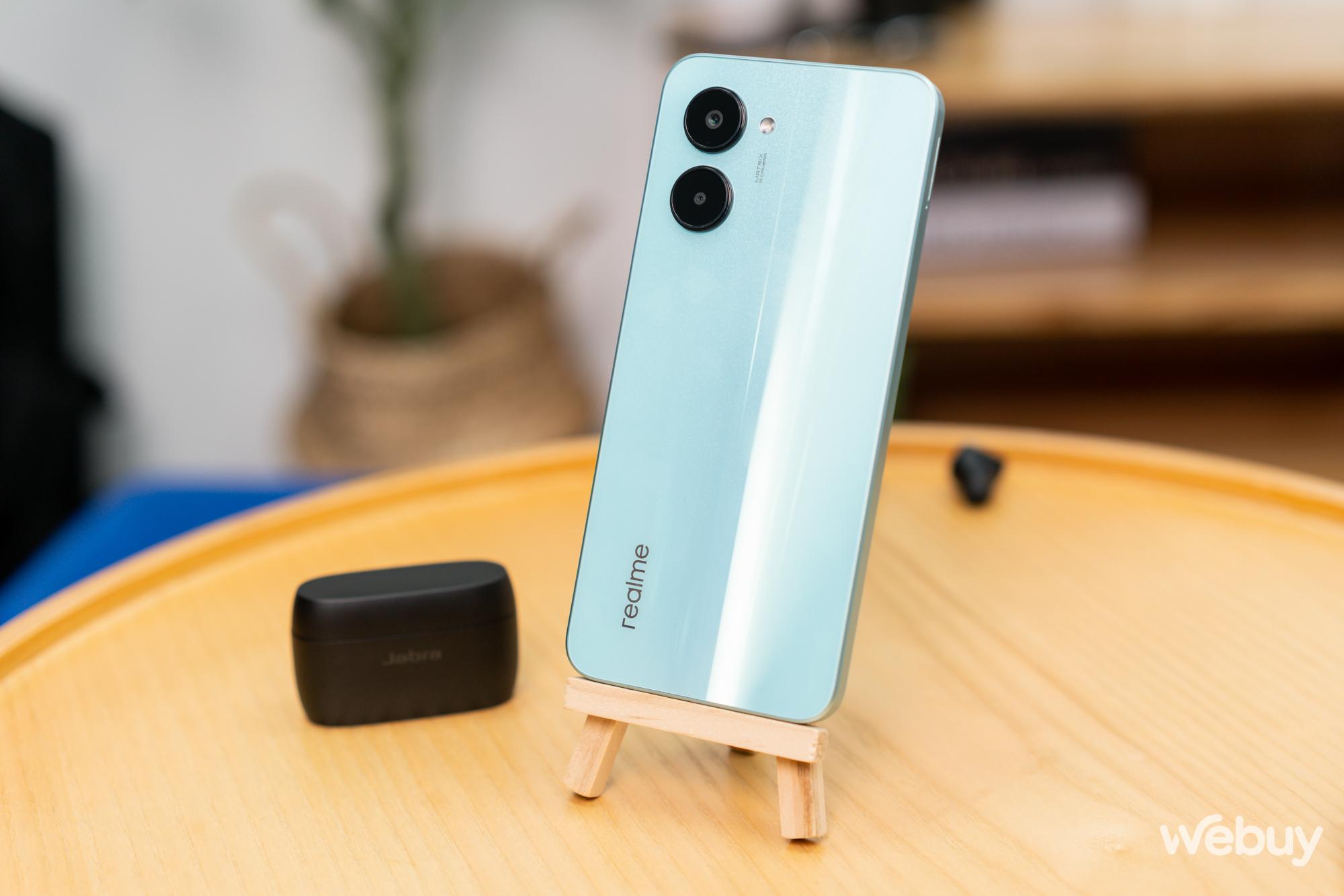 Đánh giá realme C33: Bóng bảy và bền bỉ - Ảnh 15.