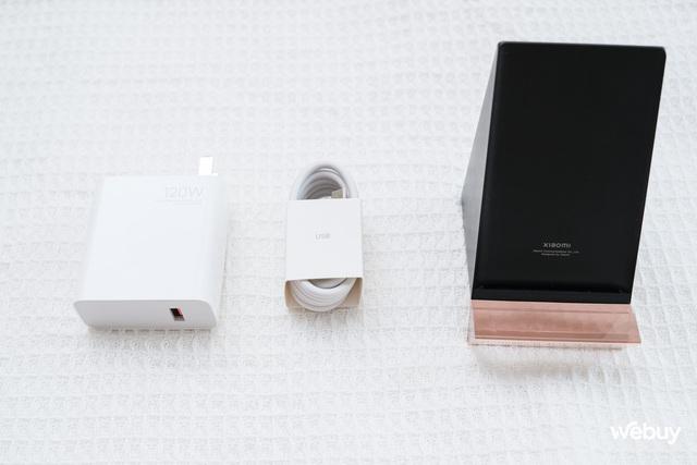 Đây là sạc không dây 100W của Xiaomi: Mua một được ba, giá chưa tới 1 triệu đồng - Ảnh 2.