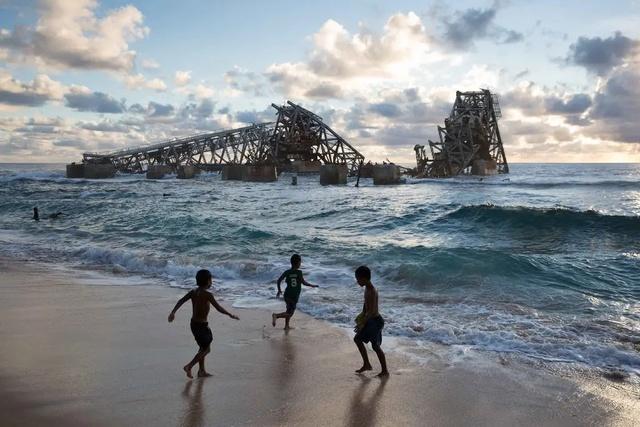 Nhờ sở hữu phân chim, một quốc gia giàu đến mức người dân hoang phí đồng tiền nhưng một ngày bỗng phá sản, sống nhờ viện trợ - Ảnh 2. Nhờ sở hữu phân chim, một quốc gia giàu đến mức người dân hoang phí đồng tiền nhưng một ngày bỗng phá sản, sống nhờ viện trợ - Ảnh 2.