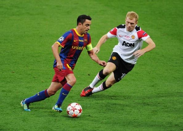 Khi còn thi đấu, Xavi từng 2 lần đánh bại MU ở chung kết Champions League.