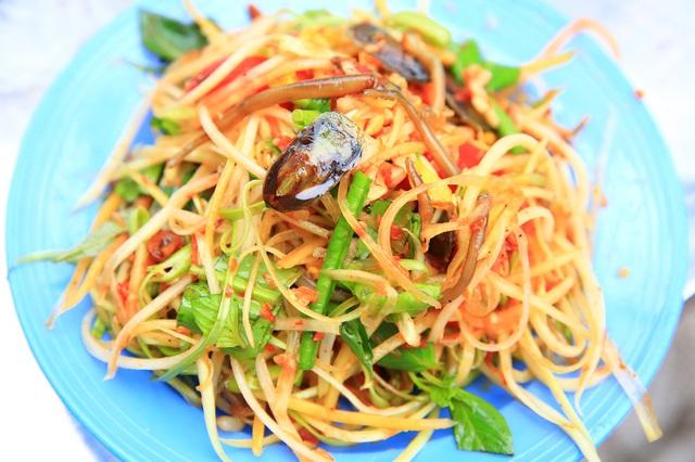 Đặc sản chân dài ở Kiên Giang, được ví như thuốc bổ nên giá 250 nghìn/kg vẫn rất hút khách - Ảnh 3. Đặc sản chân dài ở Kiên Giang, được ví như thuốc bổ nên giá 250 nghìn/kg vẫn rất hút khách - Ảnh 3.