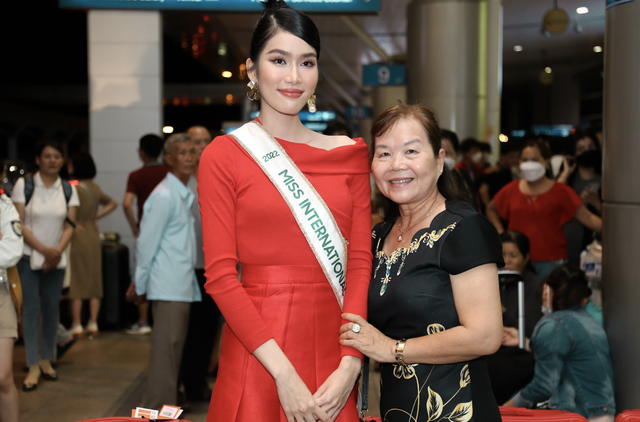 Á hậu Phương Anh lên đường chinh chiến Miss International, dàn Hậu đến dự - Ảnh 5.