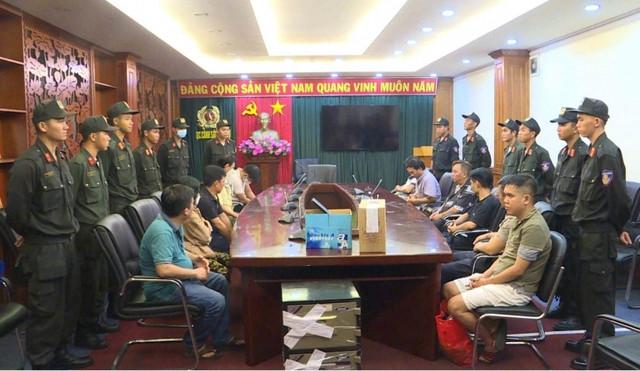 chuyen gia toi pham hoc neu 2 ly do tai sao hon 90 dan ca do bong da trang tay