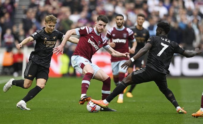 Nhấn chìm Nottingham Forest, Man United tự tin vào Top 3 Ngoại hạng - Ảnh 7.