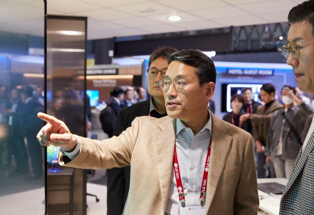CEO LG thăm cơ sở sản xuất tại Việt Nam, Thái Lan, Indonesia - Ảnh 2.