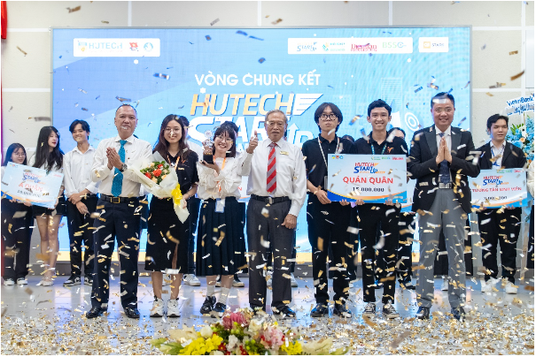 Sinh viên gây ấn tượng mạnh với dự án tuyển dụng, giành ngôi Quán quân HUTECH Startup Wings 2023 - Ảnh 1.