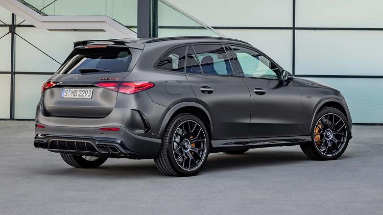 Mercedes-Benz GLC 2023 thêm phiên bản mới: Trông như xe gia đình thông thường nhưng mạnh hơn Lamborghini Urus - Ảnh 3.