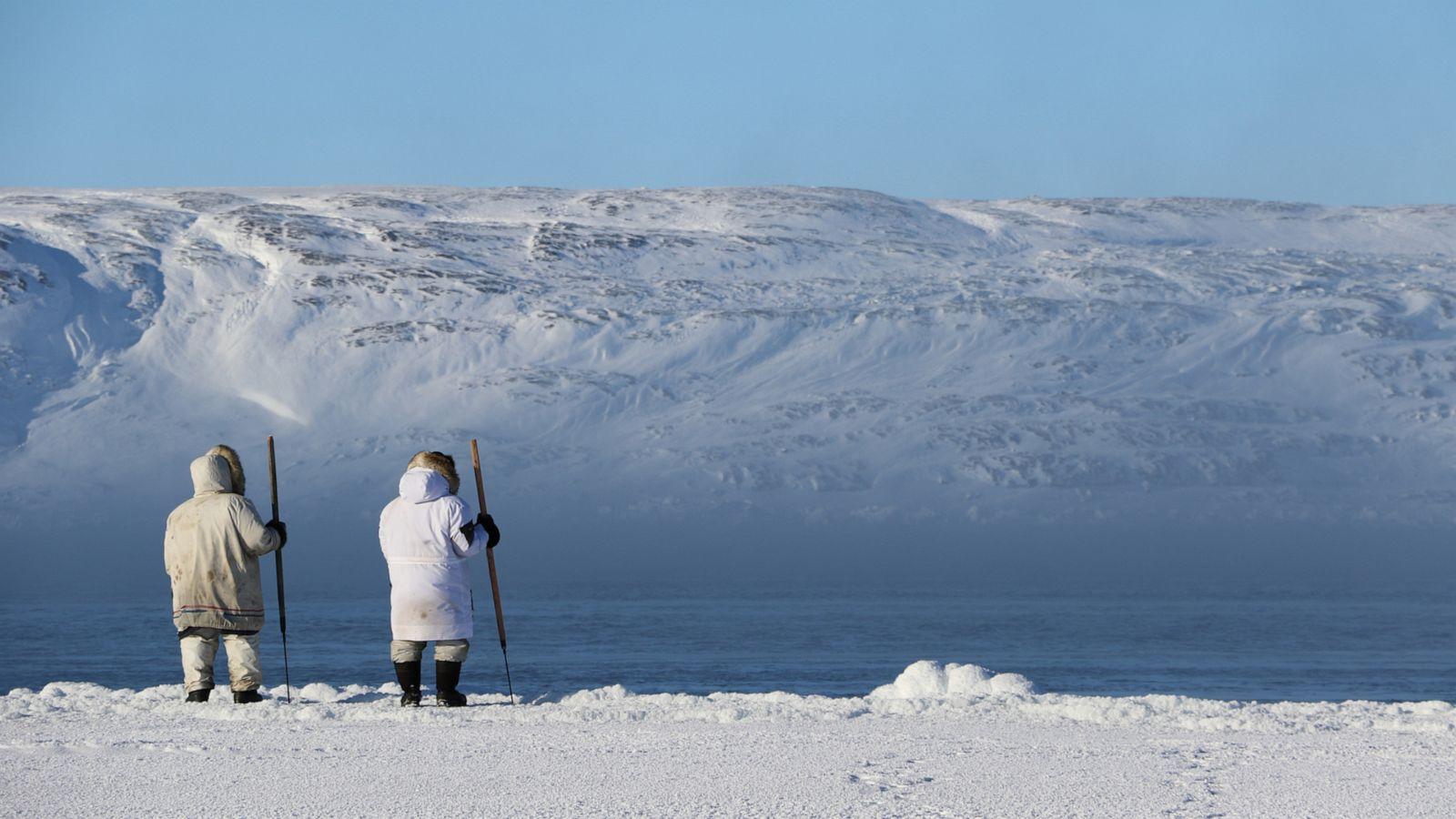 Tại sao người Inuit lại có tập tục trao đổi vợ? - Ảnh 4.