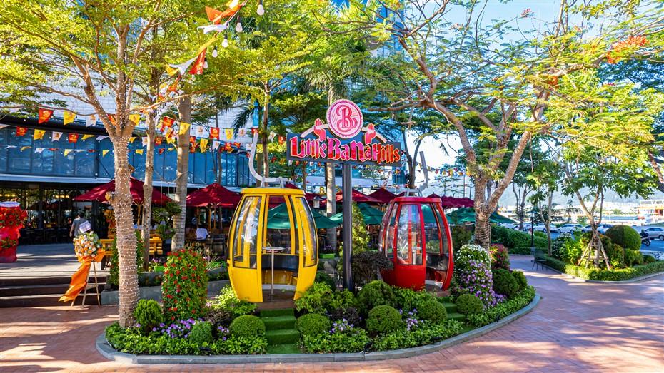 Little Ba Na Hills, mang Bà Nà xuống phố - Ảnh 1.