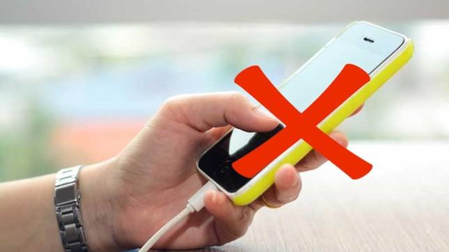 Sạc điện thoại tối đa bao nhiêu lần trong ngày là tốt nhất, câu trả lời khiến bạn bất ngờ - Ảnh 3.