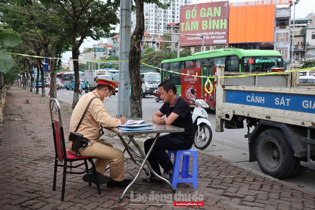 Xử lý 136 trường hợp vi phạm Luật Giao thông trong ngày 3/12