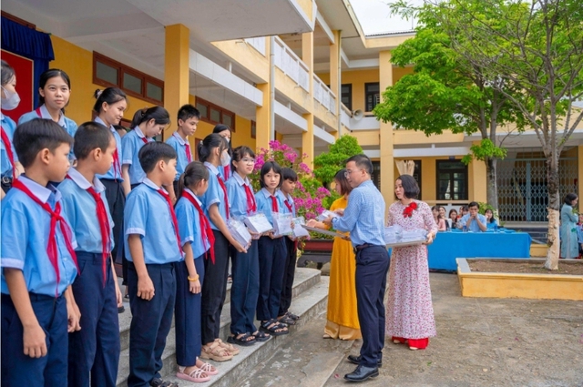 Phan Thanh Trung: CEO trẻ và hành trình tạo ra những cánh đồng số từ drone nông nghiệp - Ảnh 3.