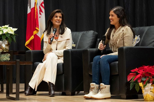 "Ngôi sao mới" Nikki Haley có cản nổi ông Donald Trump?- Ảnh 1.