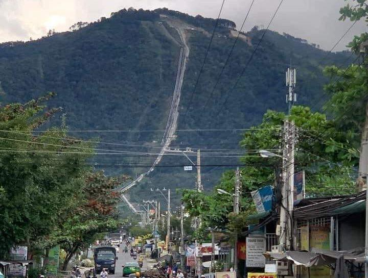 DN thủy điện có đường ống dẫn nước dài hơn 2.000m như "đường lên trời": "Bay" gần 1.000 tỷ tiền tươi, KQKD đi xuống vẫn lãi nghìn tỷ - Ảnh 1.