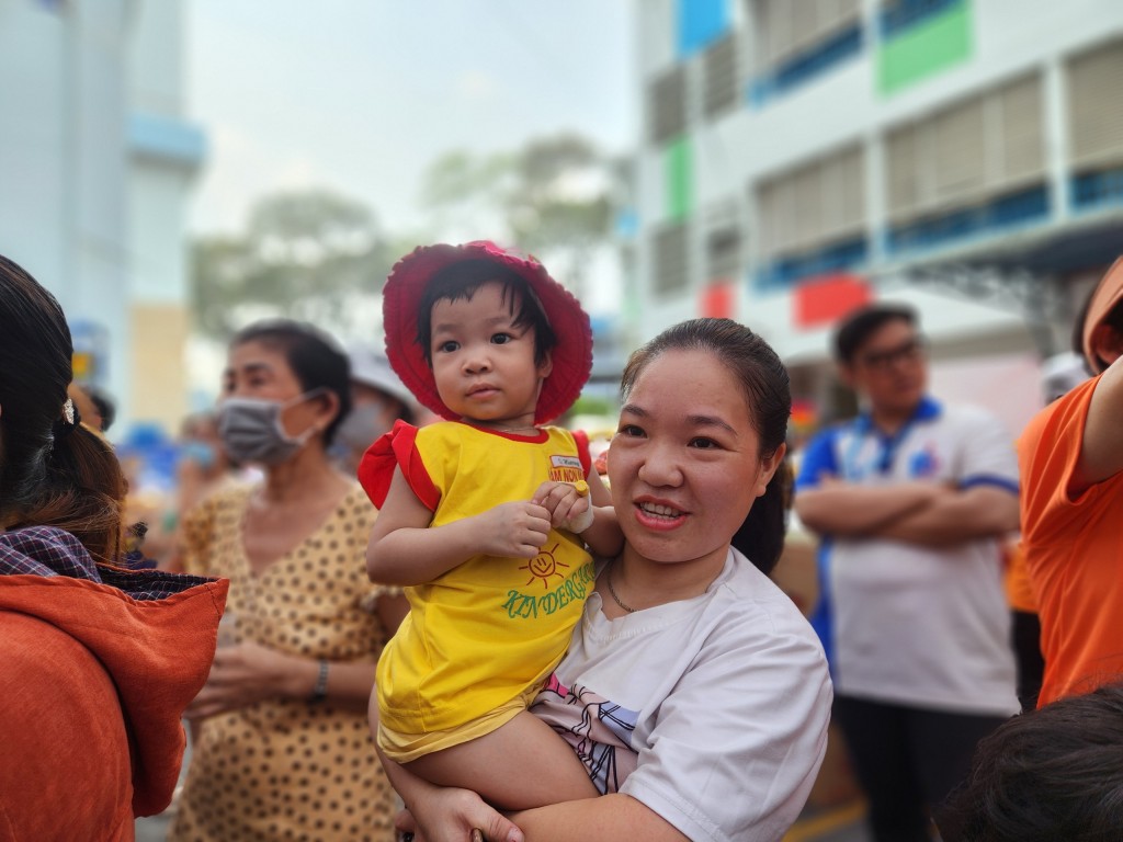 TP.HCM: Ấm lòng phiên chợ 0 đồng dành cho bệnh nhi và thân nhân