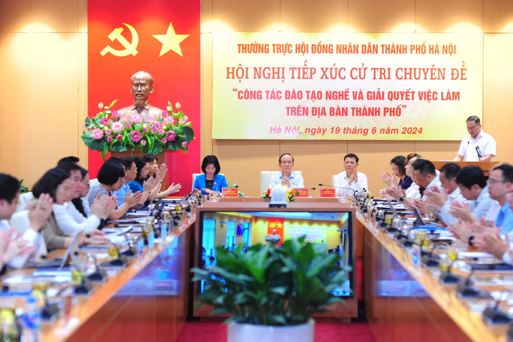 Tỷ lệ học sinh học nghề thấp do tâm lý trọng bằng cấp