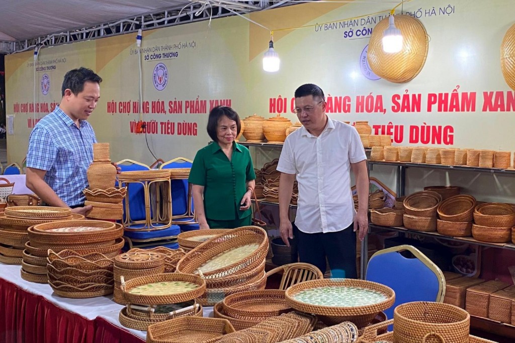 Hội nghị nhằm tháo gỡ khó khăn, vướng mắc cho doanh nghiệp, cơ sở sản xuất tại làng nghề