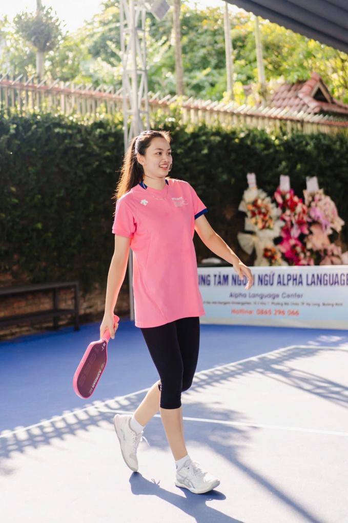 Ra sân Pickleball bắt gặp hoa khôi bóng chuyền Thu Hoài hẹn hò với bạn trai- Ảnh 3.