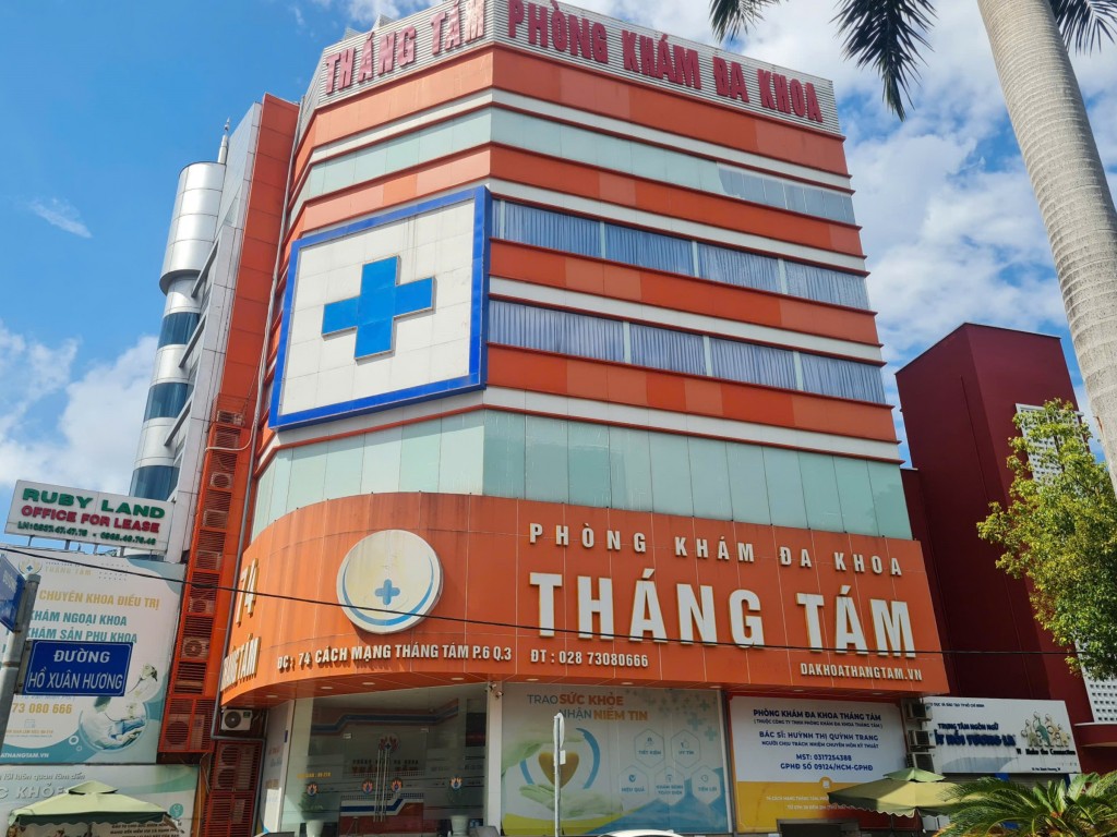 Thanh tra Sở Y tế TP Hồ Chí Minh cho biết, sẽ chuyển hồ sơ cho cơ quan Công an điều tra xem xét truy tố các hành vi vi phạm pháp luật của Phòng khám đa khoa Tháng Tám gây ảnh hưởng trực tiếp đến sức khoẻ và quyền lợi của người dân