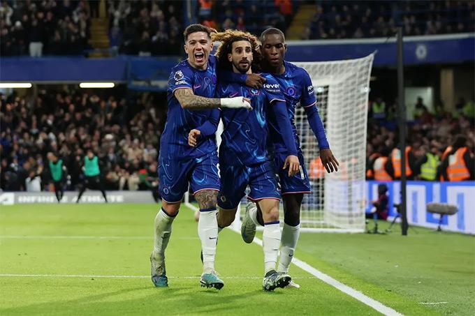 chelsea thang nhoc tottenham bung no cuoc dua ngoai hang anh them gay can hinh 1