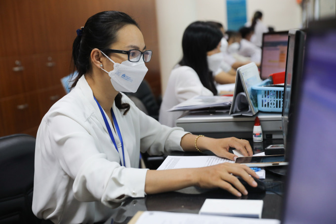 tp hcm tam dung thi tuyen lanh dao tuyen dung cong chuc cap so hinh 1