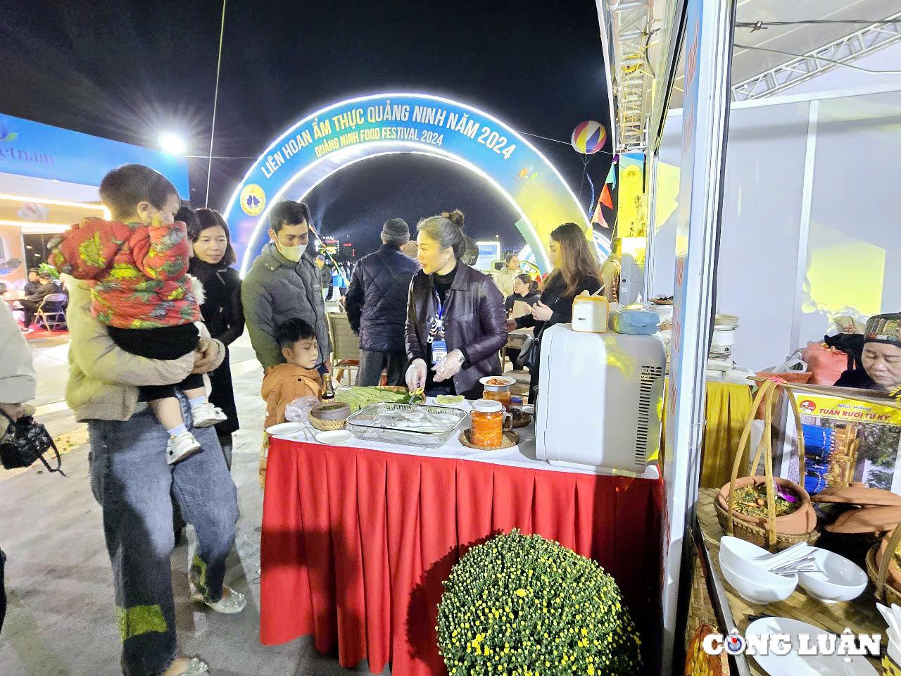 quang ninh lien hoan am thuc lon nhat tu truoc den nay hinh 12