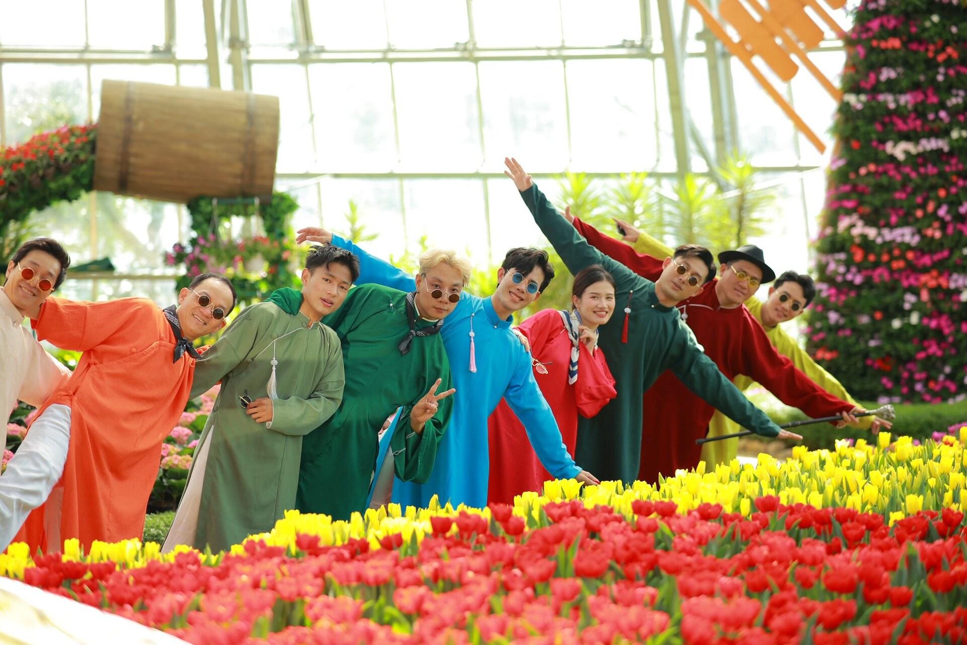 ra quan nam moi vu tru vin dai thang don hon 11 trieu luot khach trong 6 ngay hinh 6
