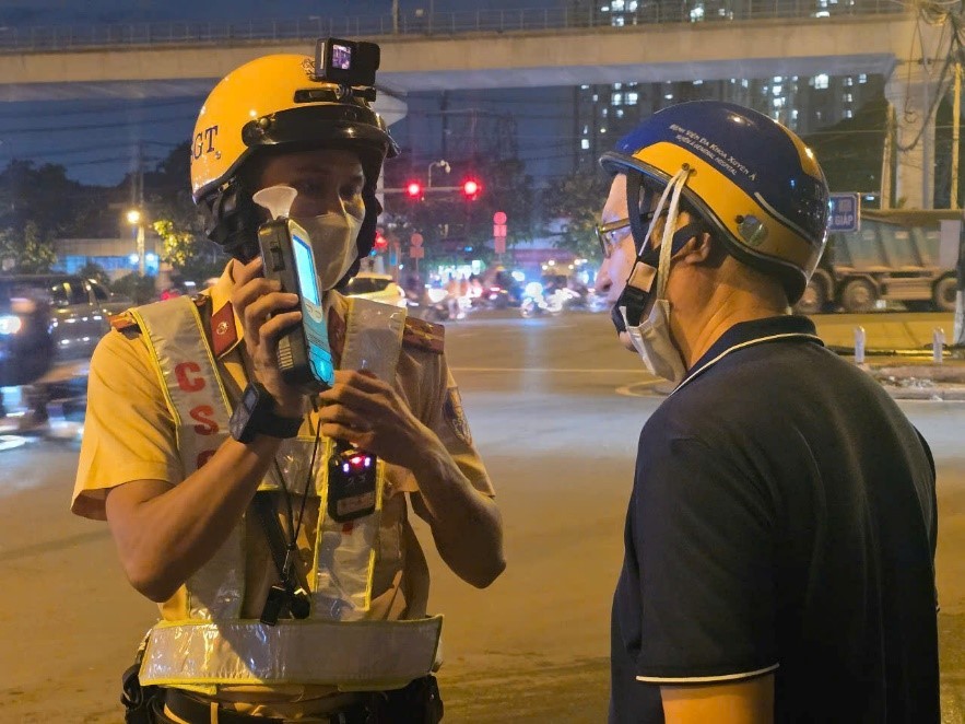 Lực lượng CSGT TP Hồ Chí Minh thông báo kết quả kiểm tra nồng độ cồn cho người vi phạm giao thông