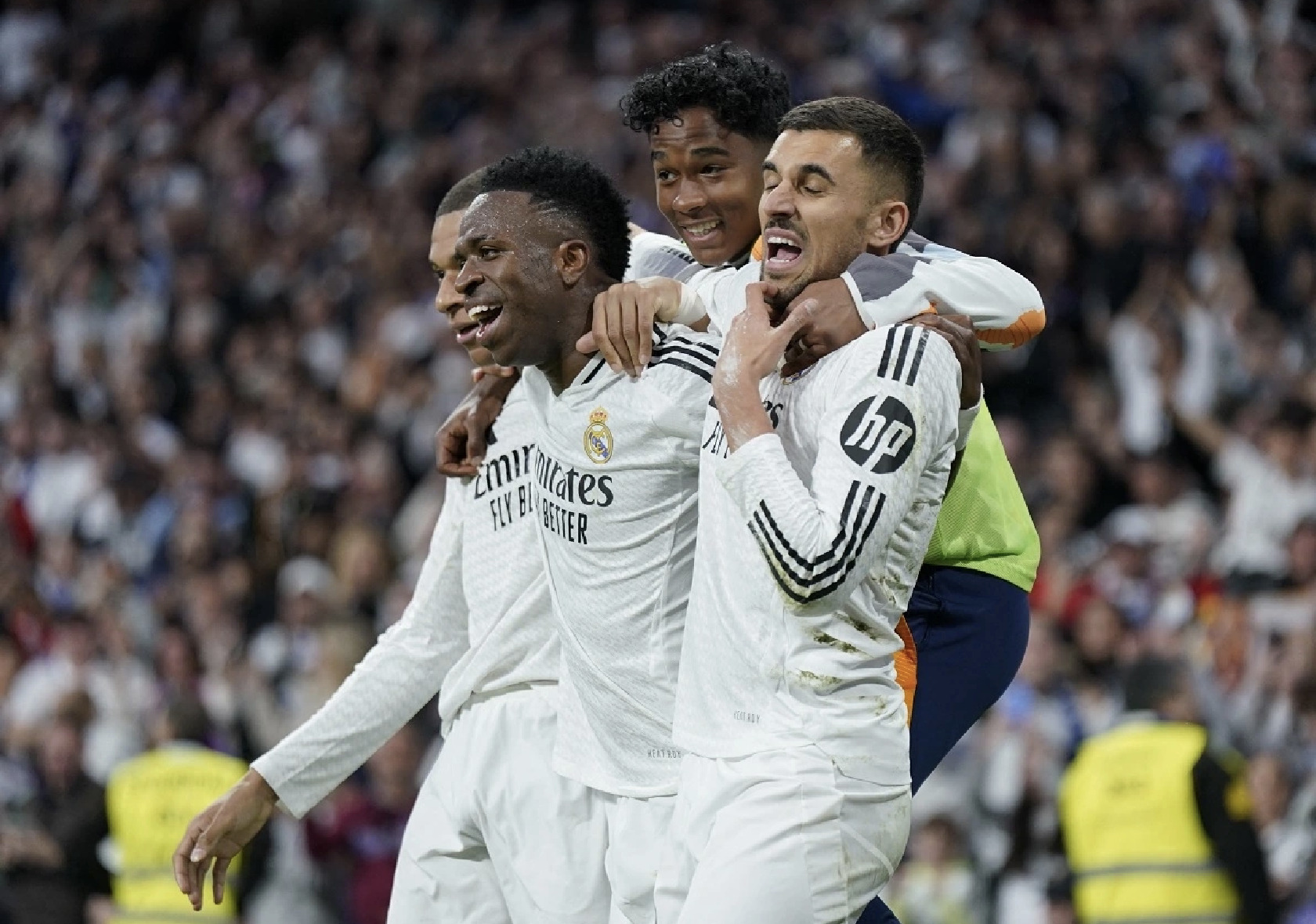 luka modric ghi sieu pham real madrid quat nga girona tai vong 25 la liga hinh 1