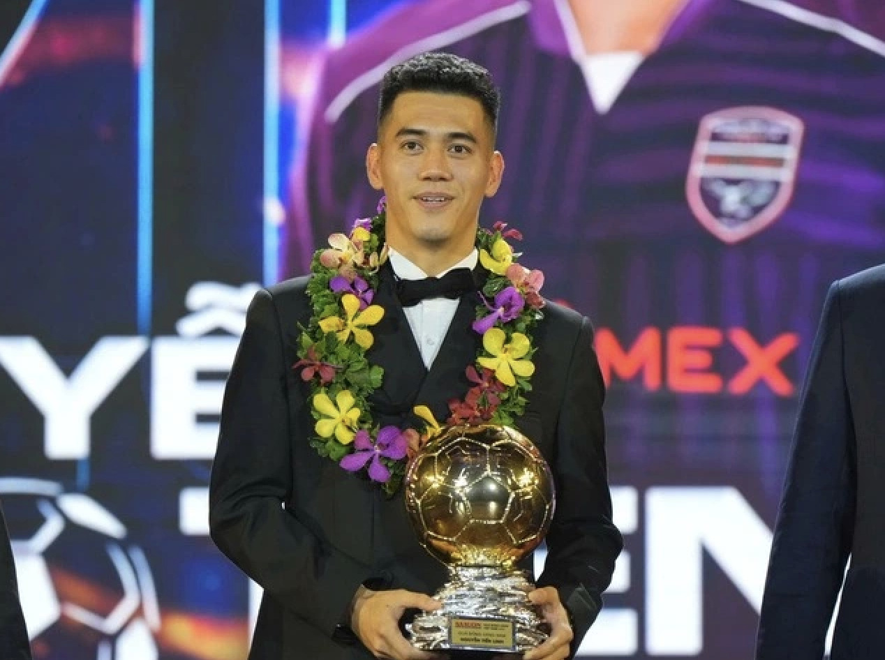 tien linh dung tien thuong qua bong vang 2024 lam tu thien hinh 1