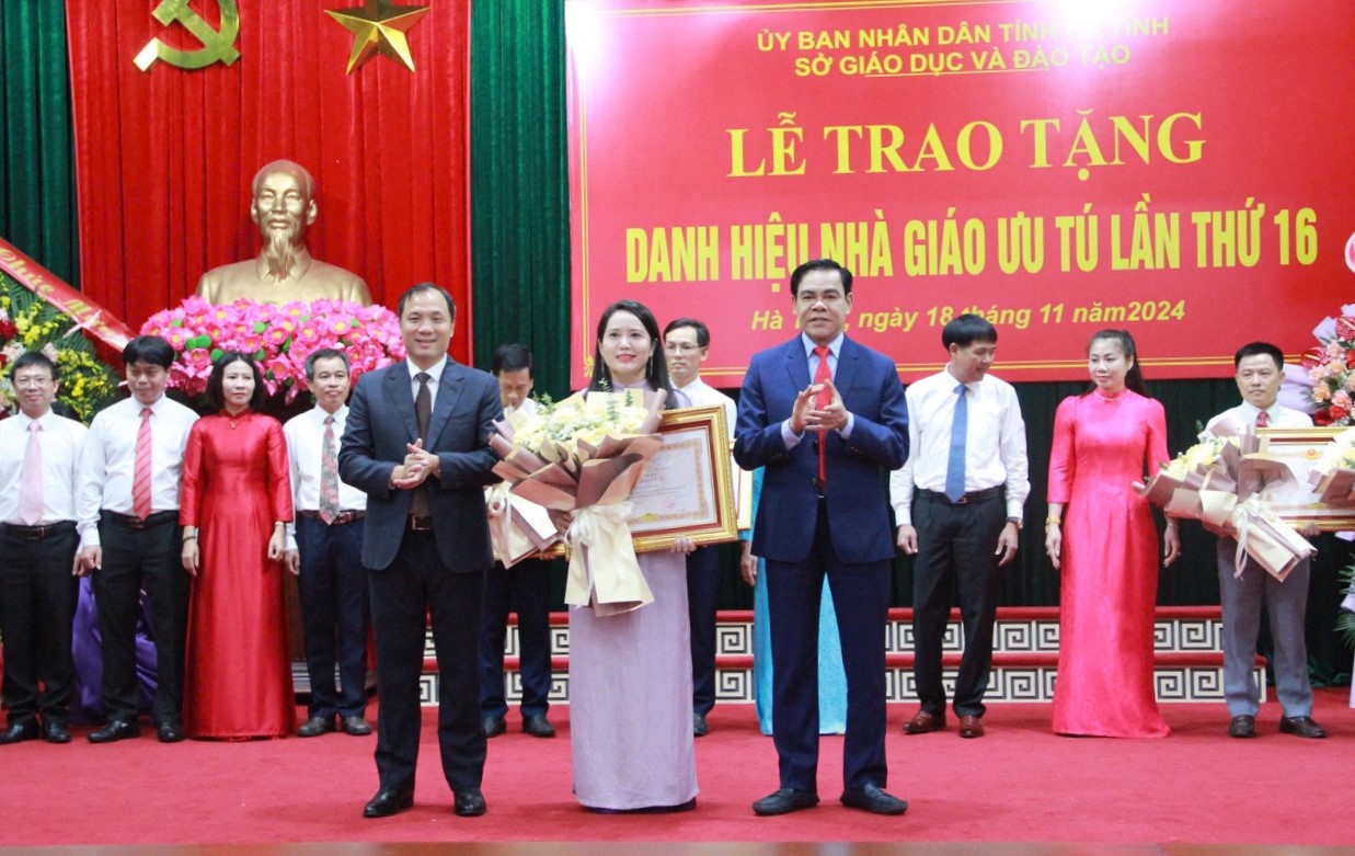 nguoi phu nu hai gioi cua truong thcs le van thiem hinh 5