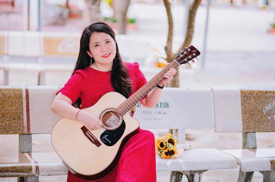 nguoi phu nu hai gioi cua truong thcs le van thiem hinh 1