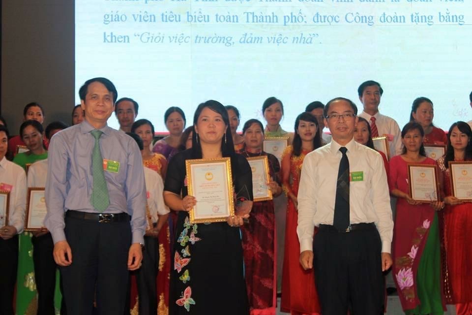 nguoi phu nu hai gioi cua truong thcs le van thiem hinh 3